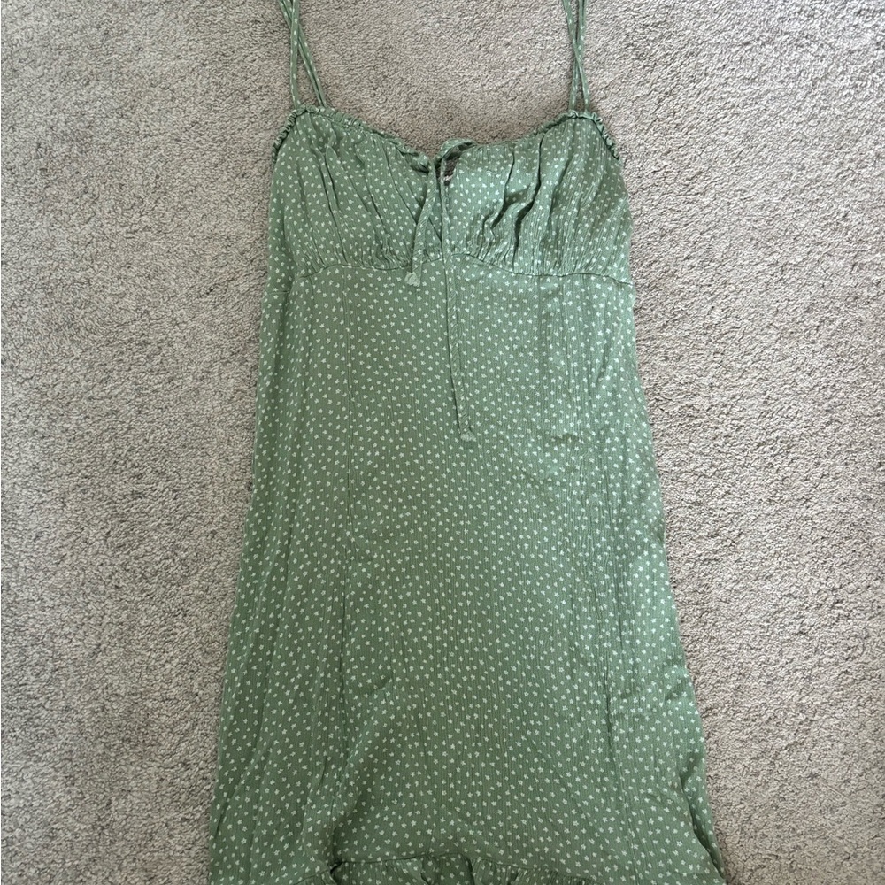LA HEARTS.  Green dress